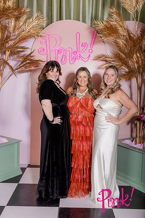Pink Gala Daisy Moffatt Photography_0146