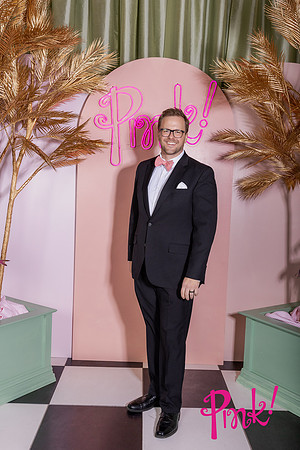 Pink Gala Daisy Moffatt Photography_0144
