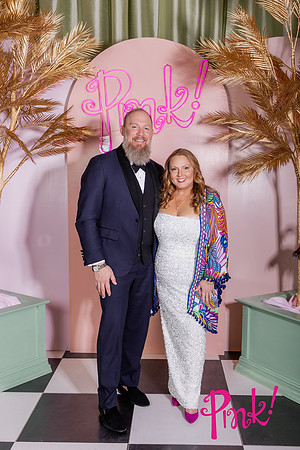 Pink Gala Daisy Moffatt Photography_0150