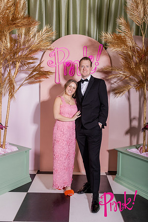 Pink Gala Daisy Moffatt Photography_0166