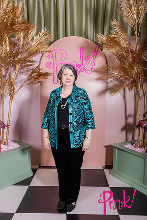 Pink Gala Daisy Moffatt Photography_0167