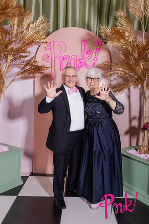 Pink Gala Daisy Moffatt Photography_0163