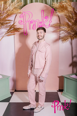 Pink Gala Daisy Moffatt Photography_0190