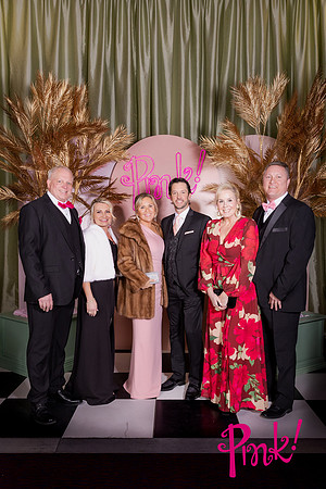 Pink Gala Daisy Moffatt Photography_0043